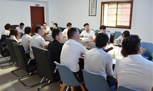 傳遞夢想 聚力前行-居然之家安徽分公司合肥北城店“集團(tuán)總經(jīng)理培訓(xùn)轉(zhuǎn)訓(xùn)”會(huì)議