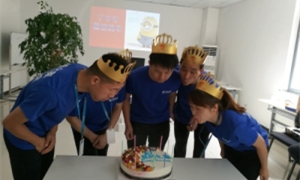 濃情家文化，恩情暖人心——中岳店舉辦第三季度員工生日會